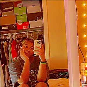 Meet your Posher, Leilani